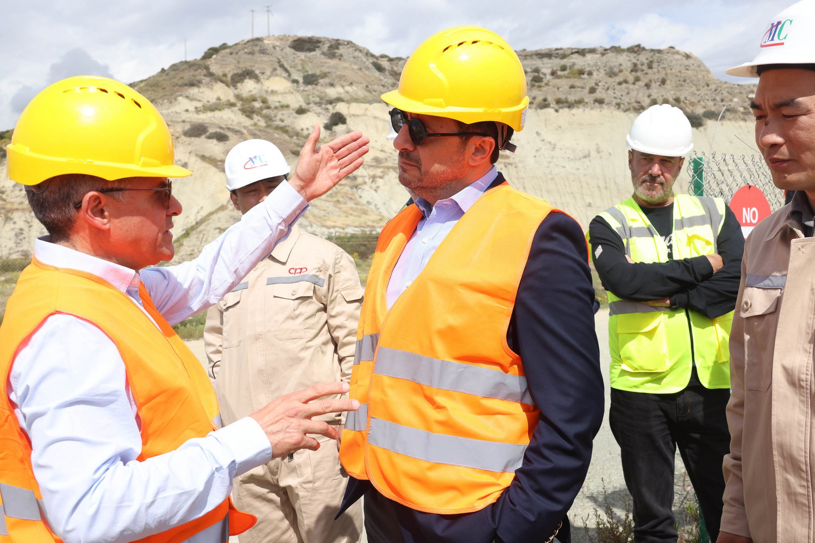 Ex-LNG contractor blames Cyprus for Vasiliko project failures